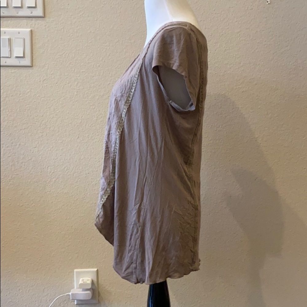 Mixed media blouse - Picture 2 of 3